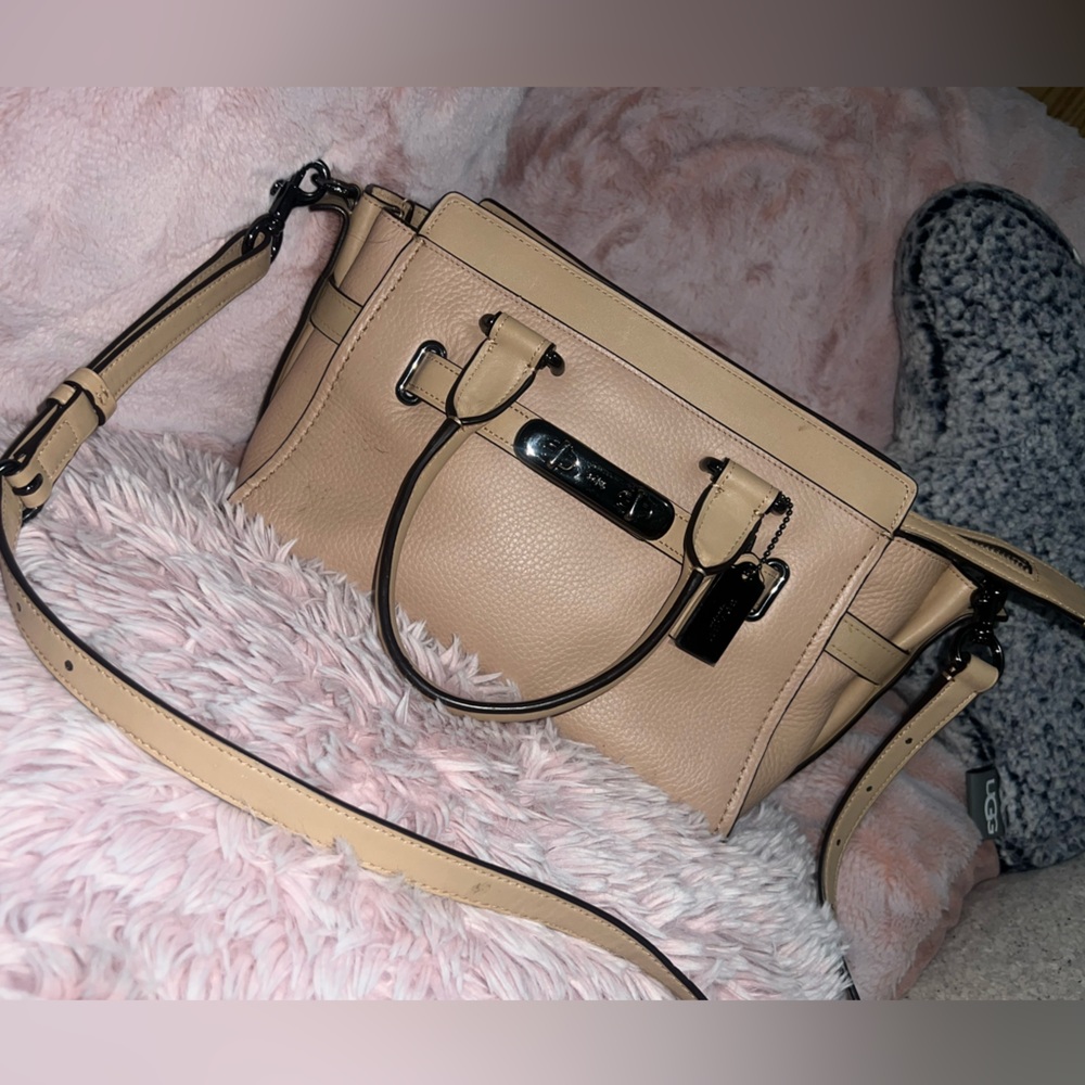 Coach Swagger 27 Handbag Beechwood Leather Tan Carryall